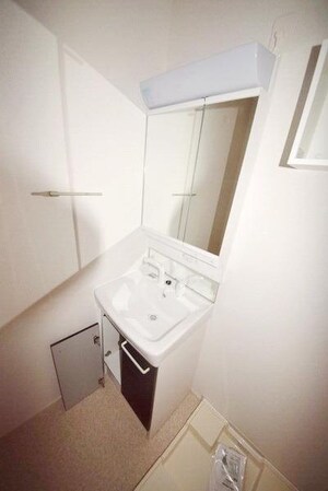 シャトルI芝の物件内観写真